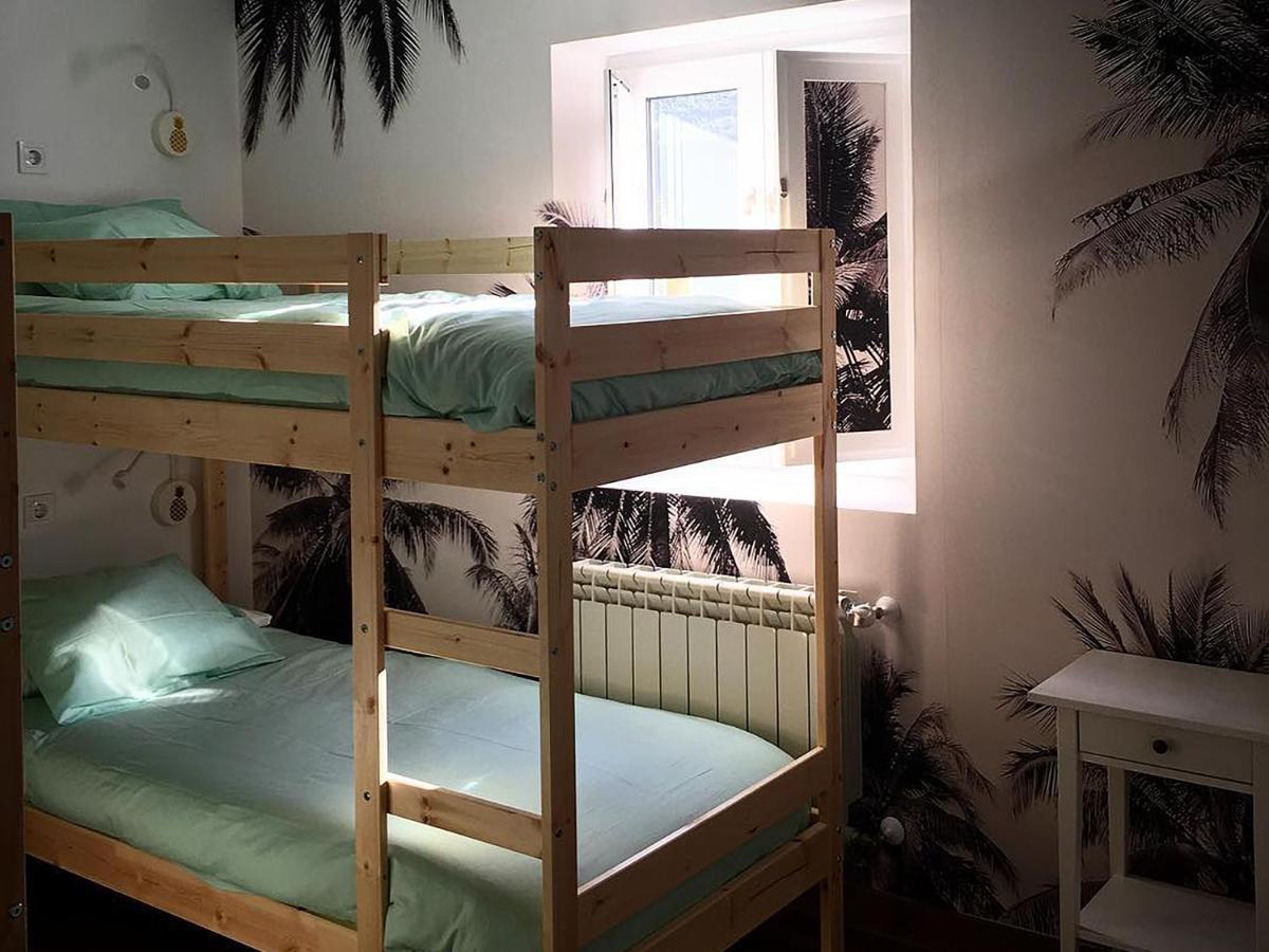 Cocos Surfhouse Hostel San Juan De La Arena Bagian luar foto