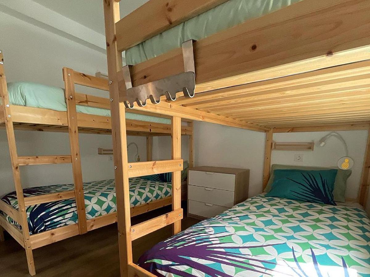 Cocos Surfhouse Hostel San Juan De La Arena Bagian luar foto