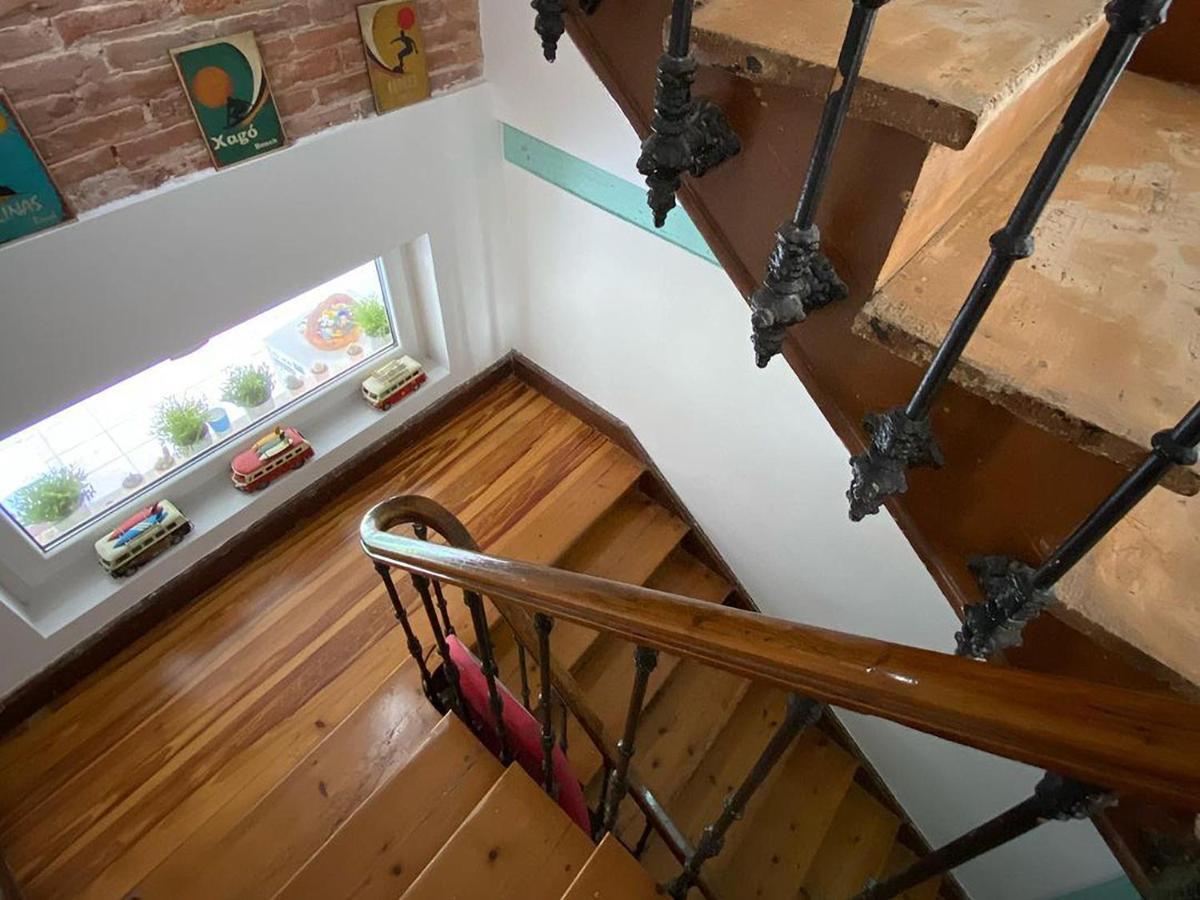 Cocos Surfhouse Hostel San Juan De La Arena Bagian luar foto