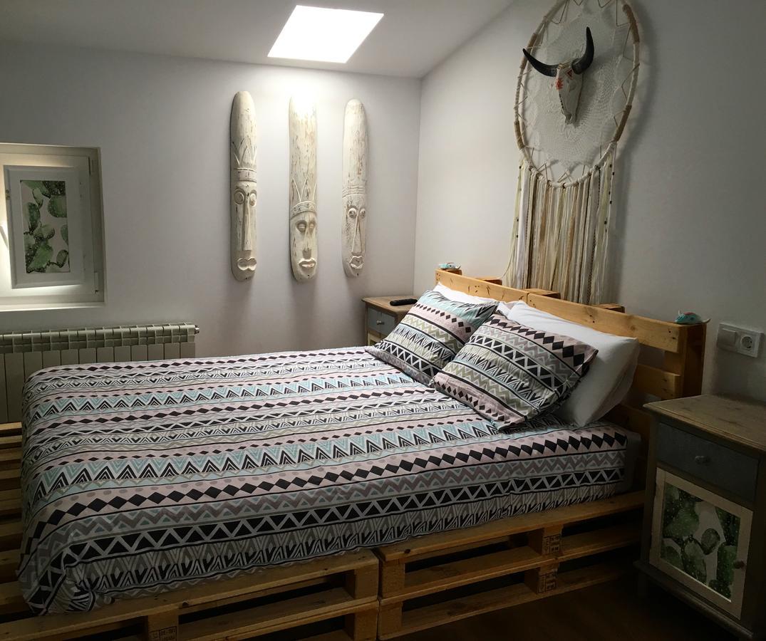 Cocos Surfhouse Hostel San Juan De La Arena Bagian luar foto
